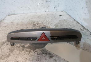 Bouton de warning PEUGEOT 308 1