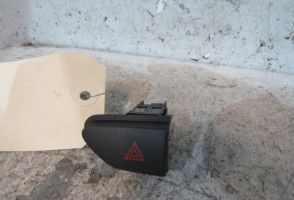 Bouton de warning RENAULT CLIO 4