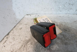 Attache ceinture arriere gauche VOLKSWAGEN GOLF 5