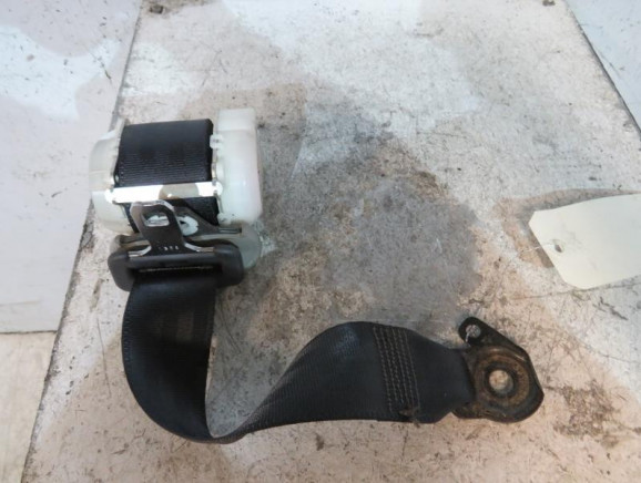 Ceinture arriere gauche TOYOTA YARIS 2 Photo n°1