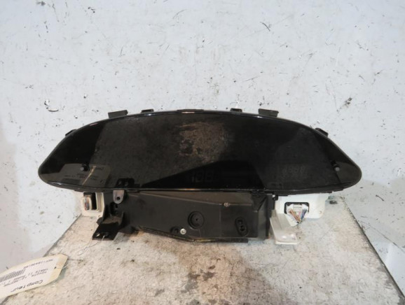 Compteur TOYOTA YARIS 2 Photo n°1