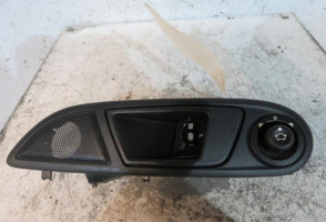 Poignee interieur avant gauche FORD FIESTA 6