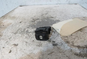 Interrupteur de leve vitre arriere droit PEUGEOT 607