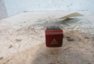 Bouton de warning PEUGEOT 206+ Photo n°1