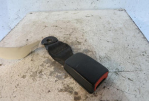 Attache ceinture arriere gauche FORD C-MAX 1