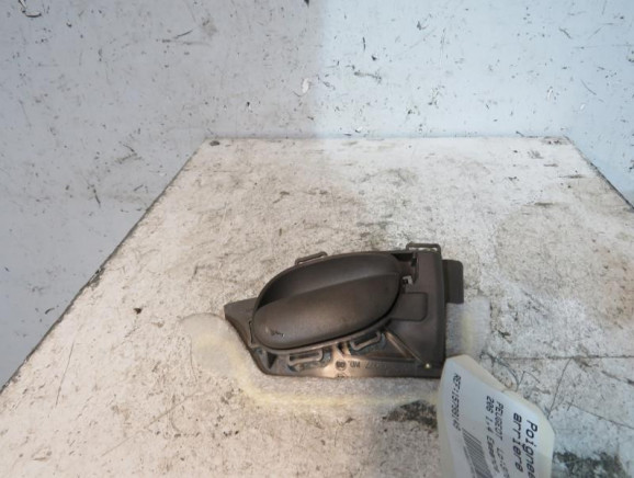 Poignee interieur arriere droit PEUGEOT 206 Photo n°1