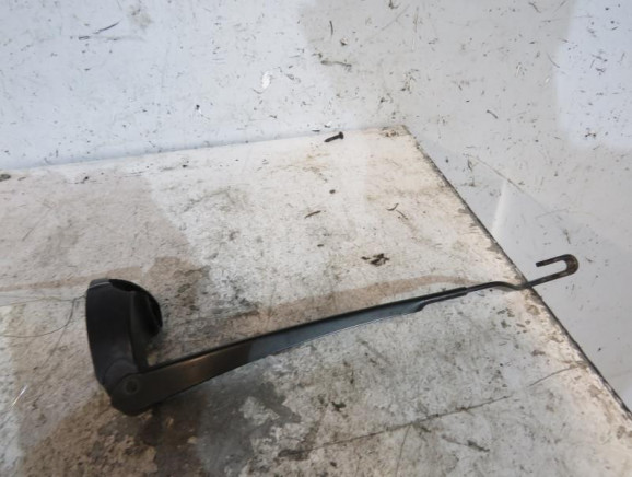 Bras essuie glace arriere SEAT LEON 1 Photo n°1