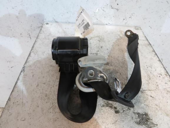 Ceinture arriere droit VOLKSWAGEN GOLF 4 Photo n°1