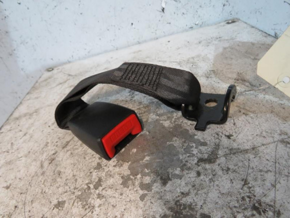 Attache ceinture arriere gauche CITROEN XSARA Photo n°1