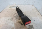 Attache ceinture arriere droit PEUGEOT 406 Photo n°1