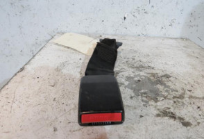 Attache ceinture arriere gauche PEUGEOT 206