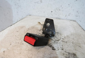 Attache ceinture arriere gauche PEUGEOT 307