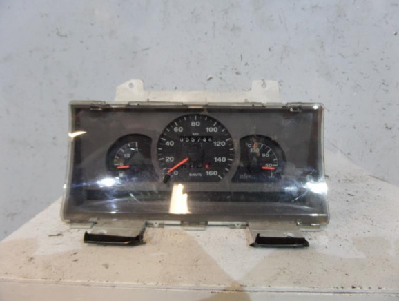 Compteur FIAT CINQUECENTO Photo n°1