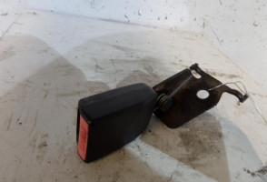 Attache ceinture arriere droit RENAULT MEGANE 2