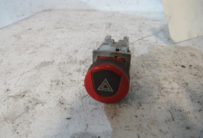 Bouton de warning PEUGEOT PARTNER 1