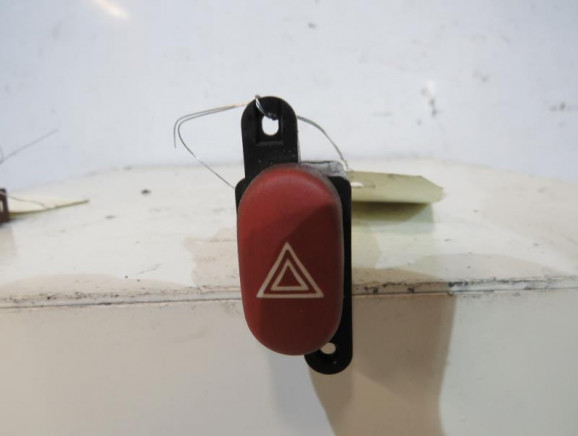 Bouton de warning RENAULT ESPACE 3 Photo n°1