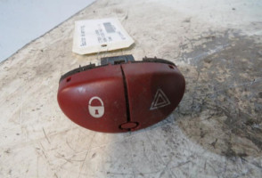 Bouton de warning CITROEN XSARA PICASSO
