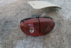 Bouton de warning PEUGEOT 206
