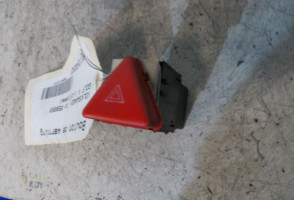 Bouton de warning VOLKSWAGEN GOLF 5