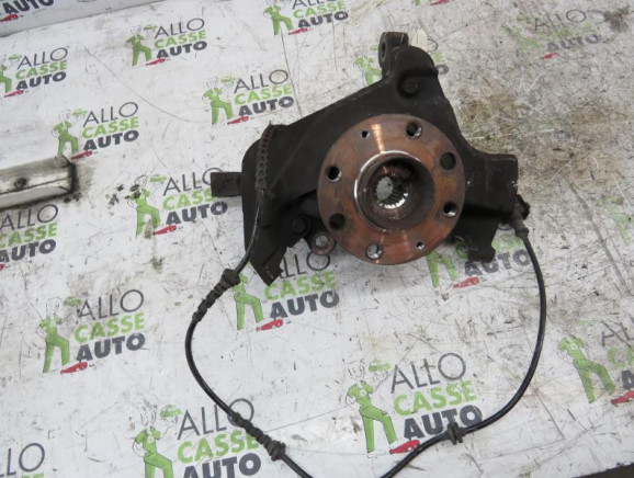 Pivot de moyeu avant gauche FIAT GRANDE PUNTO Photo n°1