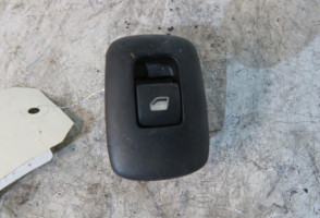 Interrupteur de leve vitre arriere droit PEUGEOT 207