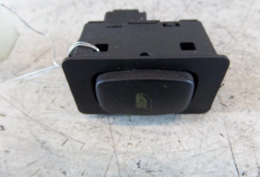 Interrupteur de leve vitre arriere droit CITROEN C8