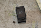 Interrupteur de leve vitre avant droit VOLKSWAGEN GOLF 4 Photo n°1