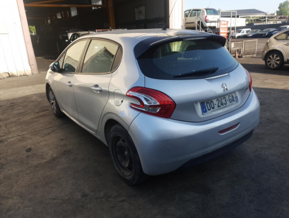 Bras essuie-glace avant droit occasion Peugeot 208 II (UB_, UP_, UW_, UJ_)  1.2 puretech 75 (2019) 1640637080