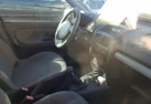 Poignee interieur arriere droit RENAULT CLIO 2 CAMPUS Photo n°4