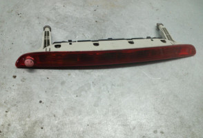 Feu arriere stop central OPEL AGILA B