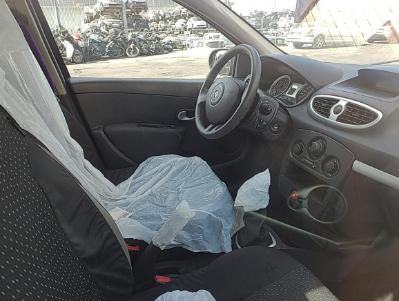 Problème des bras essuies glaces - Renault - Clio 3 - - Auto Evasion