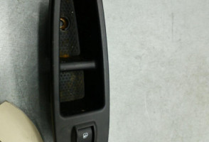 Interrupteur de leve vitre avant droit FIAT 500L