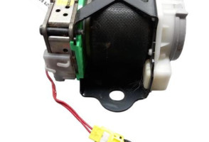 Ceinture avant gauche TOYOTA AURIS 1