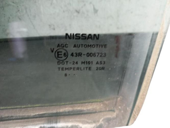 Vitre arriere gauche NISSAN QASHQAI 1 Photo n°1