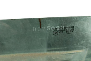 Vitre avant gauche SUZUKI SWIFT 3
