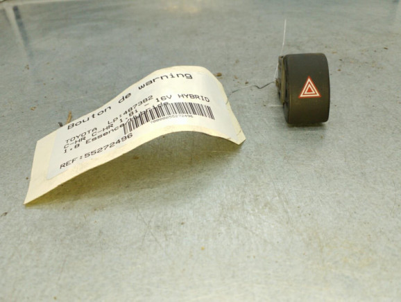 Bouton de warning TOYOTA C-HR Photo n°1