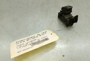Interrupteur de leve vitre arriere droit TOYOTA C-HR 1
