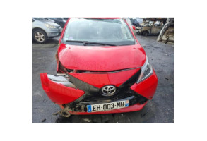 Attache ceinture arriere droit TOYOTA AYGO 2 Photo n°1