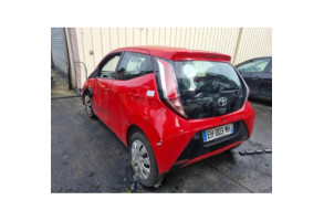 Attache ceinture arriere gauche TOYOTA AYGO 2 Photo n°9