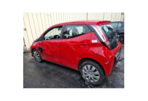 Trappe d'essence TOYOTA AYGO 2 Photo n°10