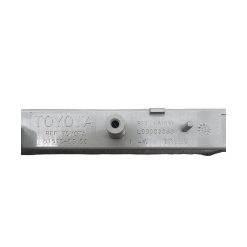 Feu arriere stop central TOYOTA VERSO Photo n°1