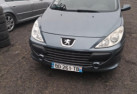 Attache ceinture arriere centrale PEUGEOT 307 Photo n°8