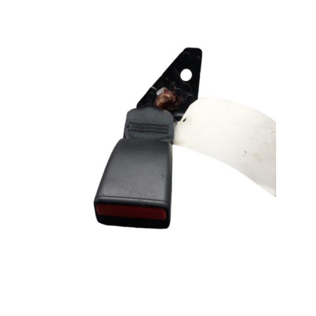 Attache ceinture arriere gauche PEUGEOT 208 1