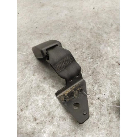 Attache ceinture arriere gauche PEUGEOT 208 1