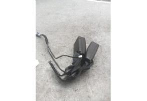 Attache ceinture arriere gauche RENAULT CLIO 4 Photo n°3