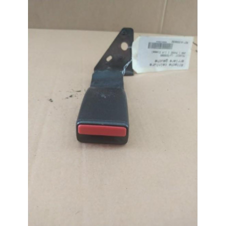 Attache ceinture arriere gauche PEUGEOT 208 1