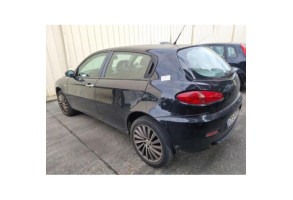 Pare choc arriere ALFA ROMEO 147 Photo n°19