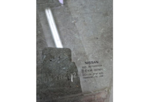Vitre avant gauche NISSAN JUKE 1 Photo n°3