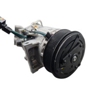 Compresseur clim RENAULT CLIO Photo n°4