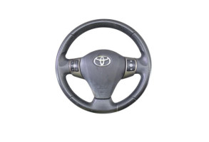 Volant TOYOTA YARIS 3 Photo n°1 Volant TOYOTA YARIS 3 Photo n°1